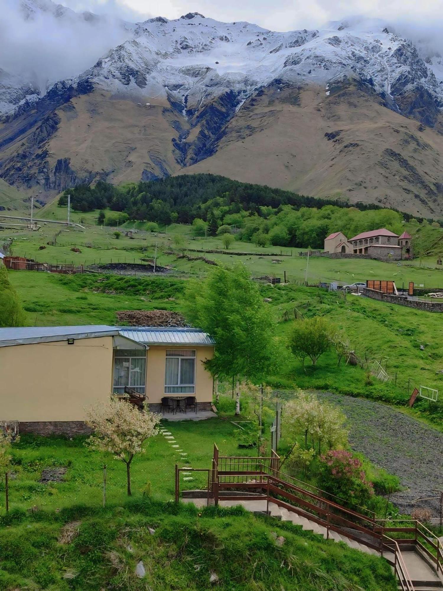Mountain Kazbegi Apartment Екстериор снимка